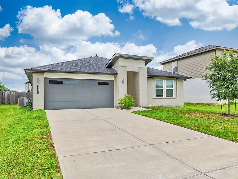 28926 Yachting Point Ln — Photo 3