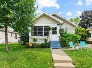 818 E New York Ave, Oshkosh, WI 54901