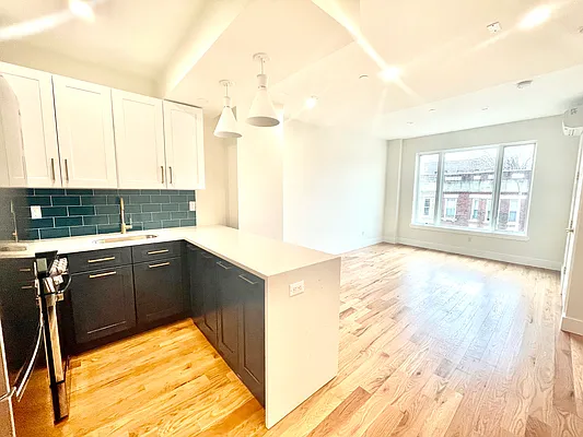 Rented by Doorway NYC, LLC | media 21