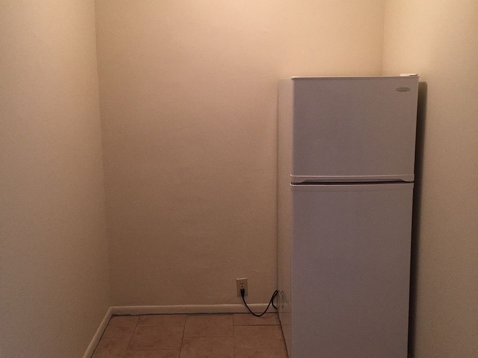 1st image of 3405 Telford St #313