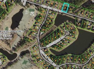 341 Red Fox Run Dr, Wallace, NC 28466