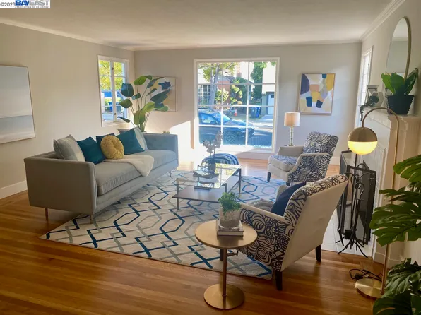 2920 Marina Dr, Alameda, CA 94501
