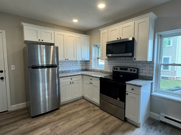 18 Orchard St, Northampton, MA 01060