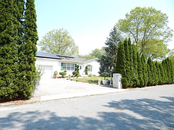 3rd image of 1809 11th Ave