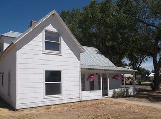 83 E 3rd St, Lovell, WY 82431