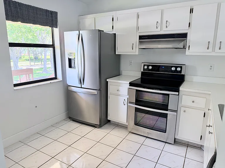 4626 Lucerne Lakes Blvd #E-202 — Photo 3