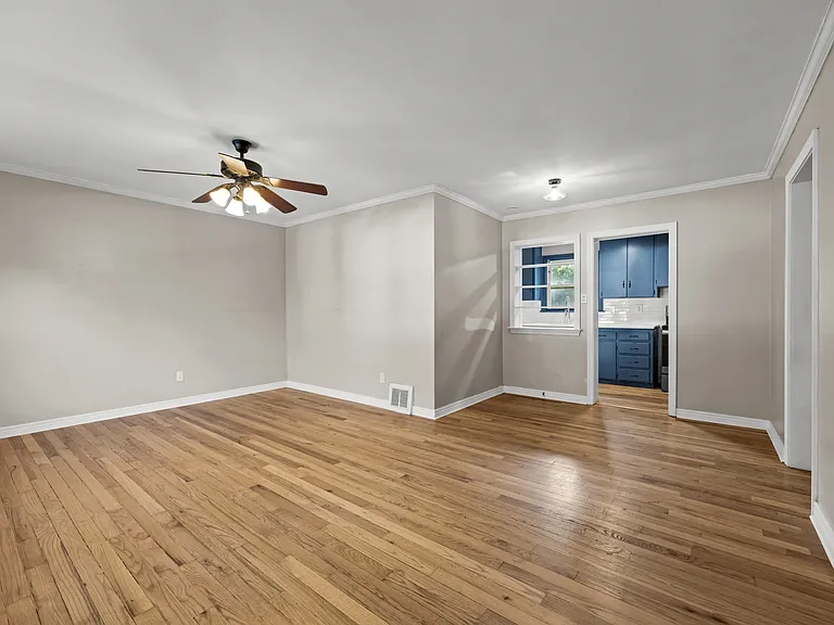 5115 N Garfield Ave — Photo 3