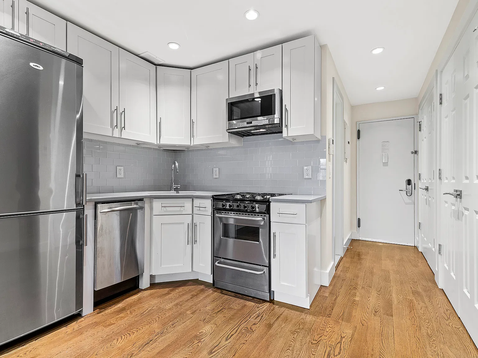 344 East 85th Street — Photo 3