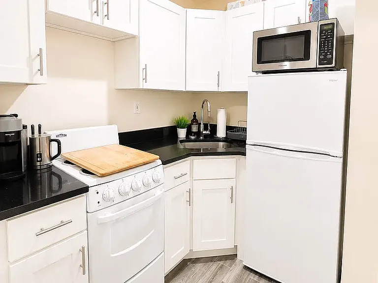 269 W 73rd St #4B — Photo 12