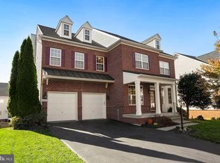 22811 Oakgrove Rd, Sterling, VA 20166