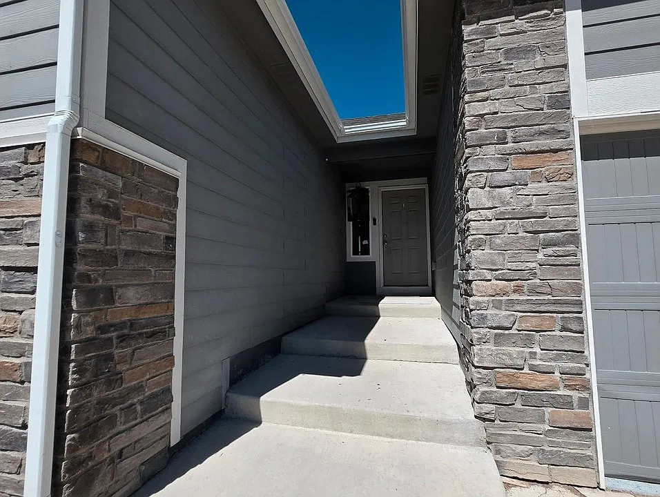 1570 Driftline Dr