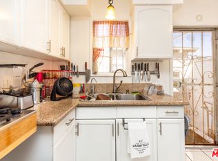 701 W Spruce St, Compton, CA 90220