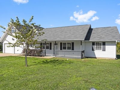 100 Micahs Xing, Reeds Spring, MO, 65737