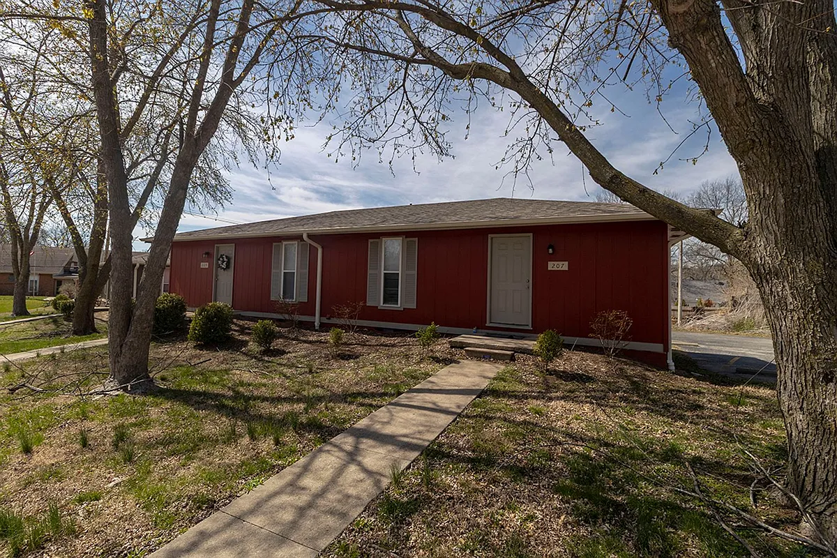 Building Photo - 207 Wheaton Ct