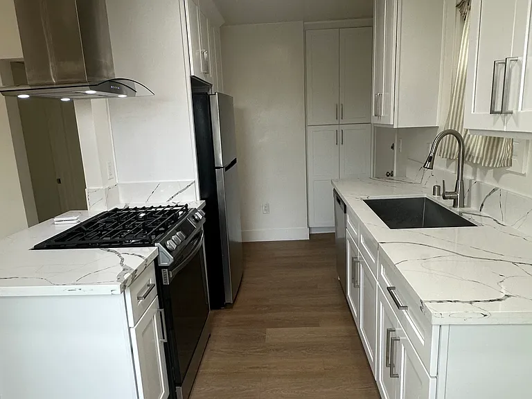 1300 Armacost Ave #1 — Photo 2