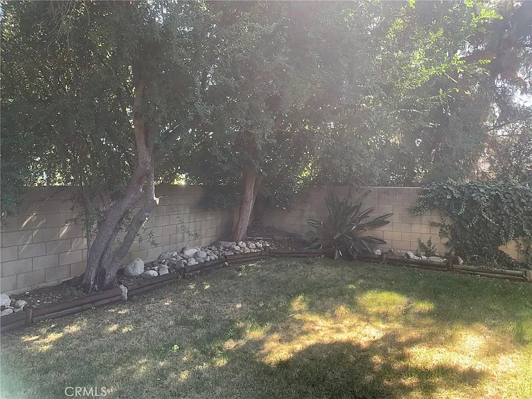 2114 Forbes Ave — Photo 21