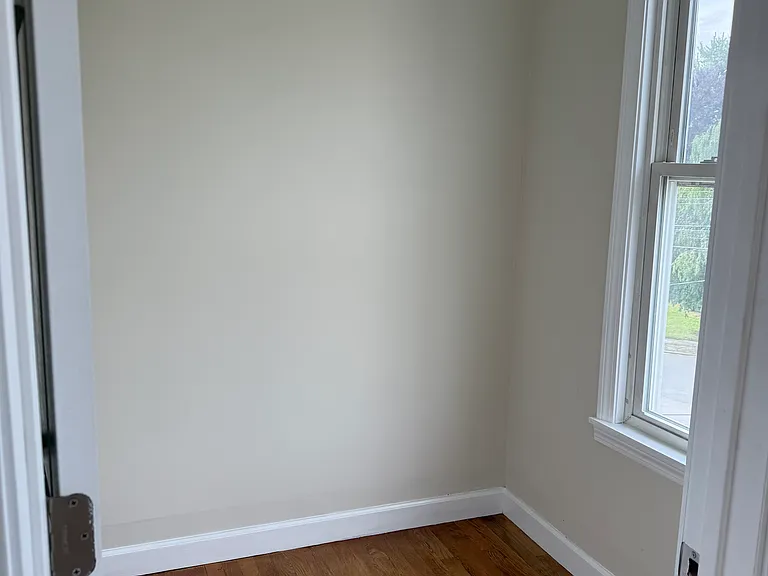 136 2nd St #2 — Photo 11