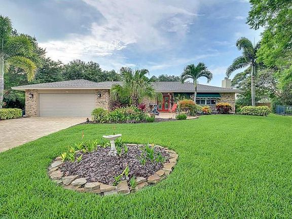 4th image of 7703 19th Avenue Dr W