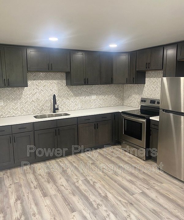 1st image of 5400 Creekside Ct APT E