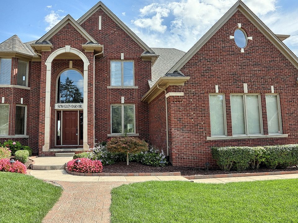 1st image of 54784 Glen Oaks Dr