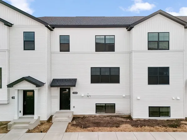 10368 Birchwood Cir, Victoria, MN 55318