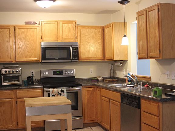 5th image of 722-724 N Gammon Rd