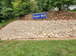 200 Regal Oaks Way, Amherst, VA 24521