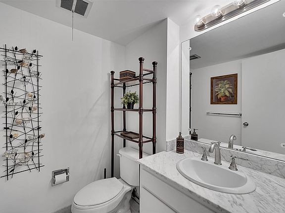 4th image of 3550 Galt Ocean Drive #608