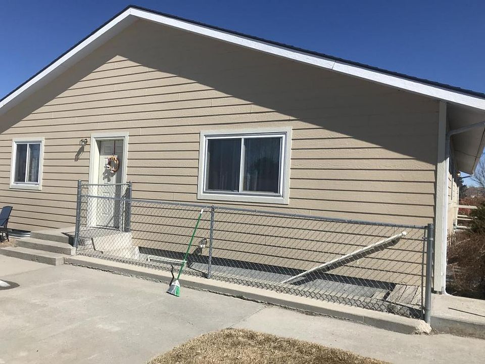 1st image of 1102 E 17th Ave