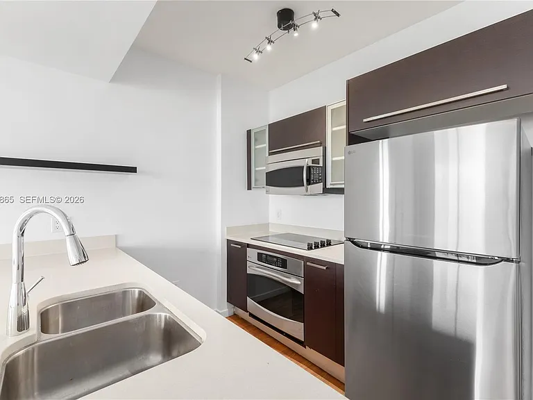 333 NE 24th St #1712 — Photo 9