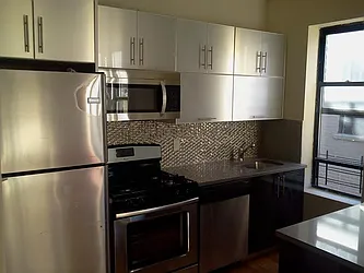 Rented by Space Link Realty