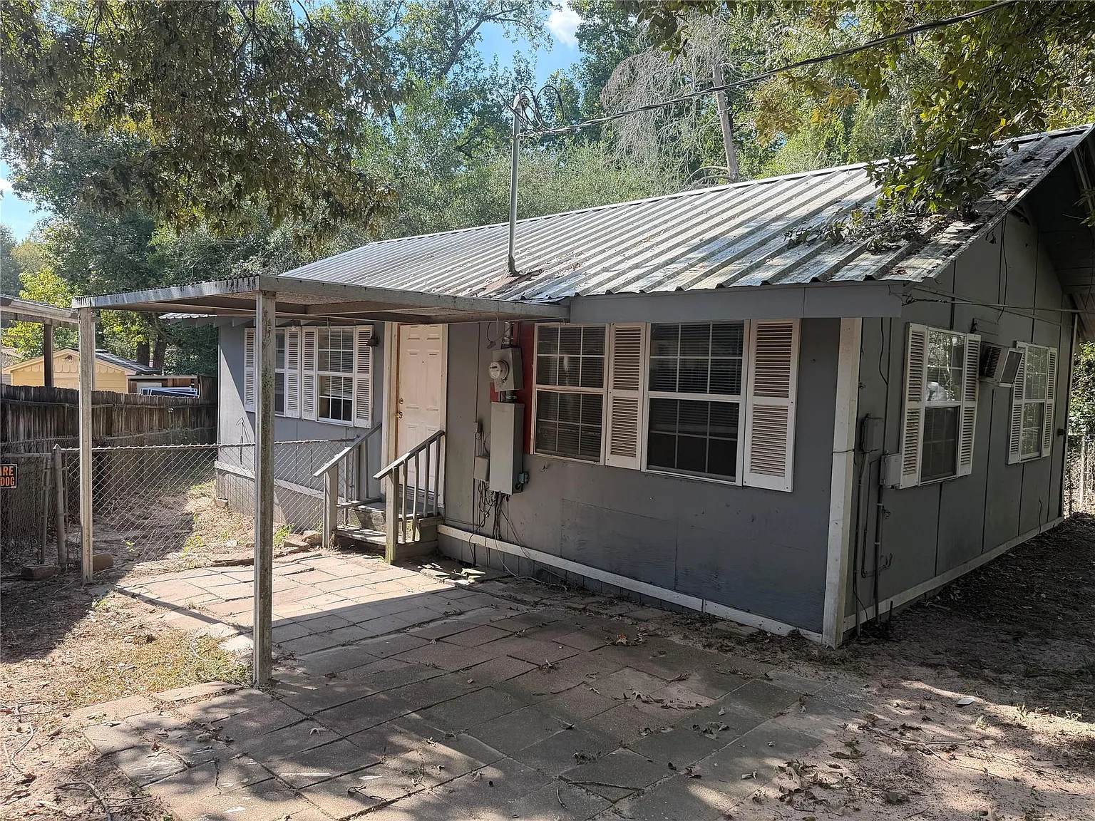 1 bed, 1.0 bath, 640 sqft, $950 — Photo 1