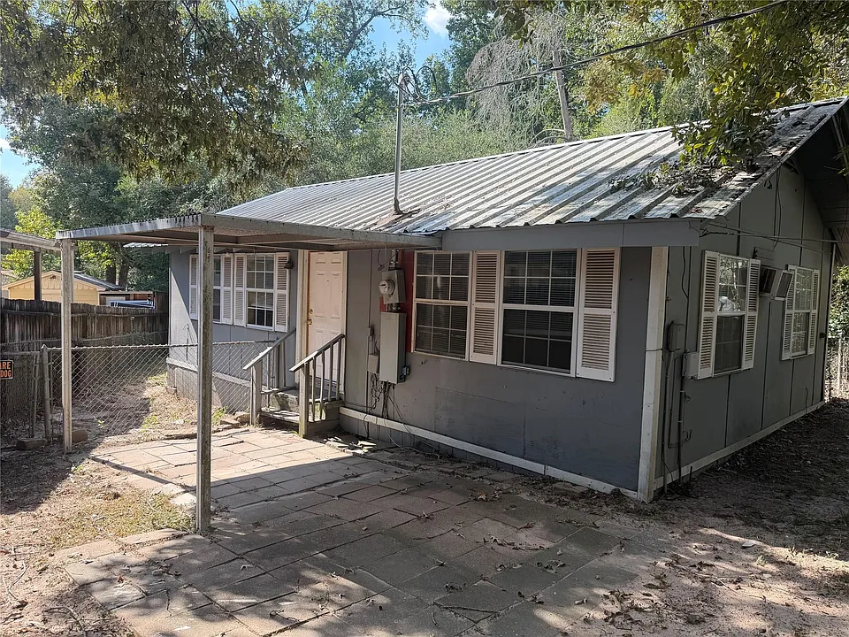 5912 Skylane Dr