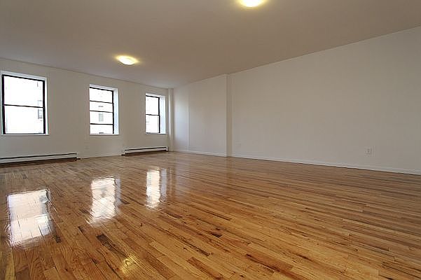 1st image of 404 W 47th St APT 2