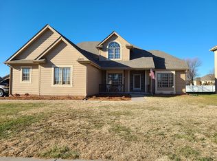 11014 S 210th St, Gretna, NE 68028