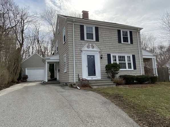 52 Governor Long Rd, Hingham, MA 02043