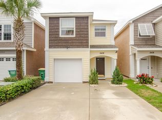 2438 Causeway Manor Ct, Panama City Beach, FL 32408