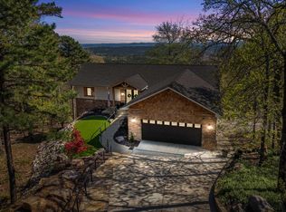 77 Medina Pl, Hot Springs, AR 71909