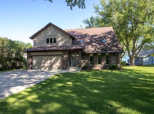 513 Baintree Rd, Davis, IL 61019