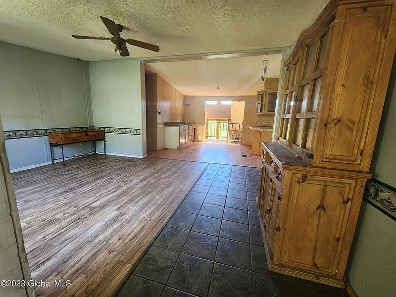 2nd image of 579 Corbin Hill Road