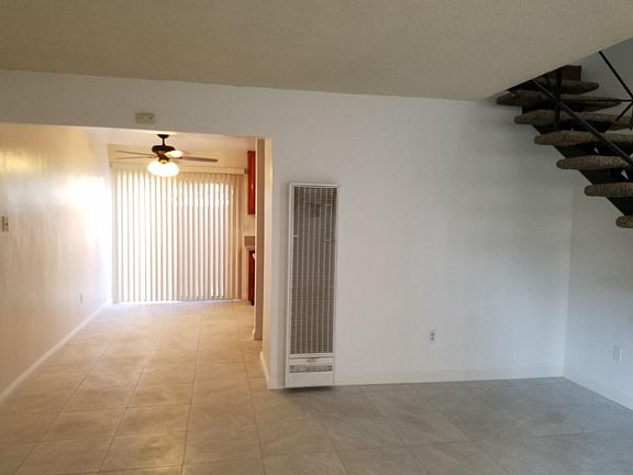 4th image of 2210 W 229th St #C