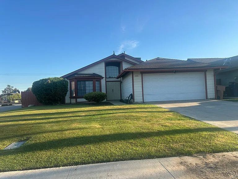 2301 Kelso Peak Ave — Photo 1