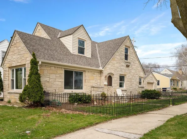 8602 West Center STREET, Milwaukee, WI 53222