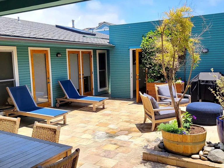 2525 Ocean Front — Photo 15