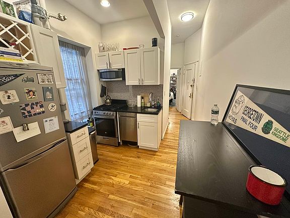 4th image of 63 Bank St APT 5a