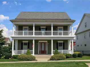 25 Riverfront St, Oakmont, PA 15139