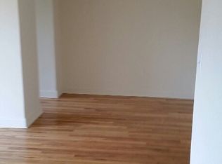 49 Nixon Ct APT 2C, Brooklyn, NY 11223