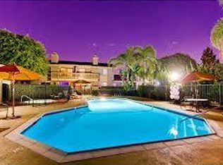 8368 Via Sonoma UNIT B, La Jolla, CA 92037