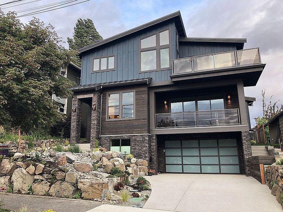 1st image of 1920 30th Ave S