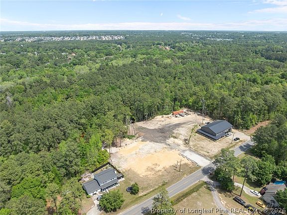 3rd image of 504 Porter Rd